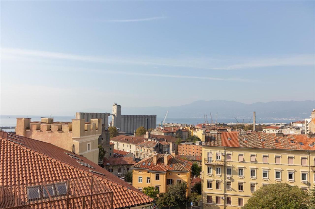 Apartment Alba Rijeka Exteriör bild